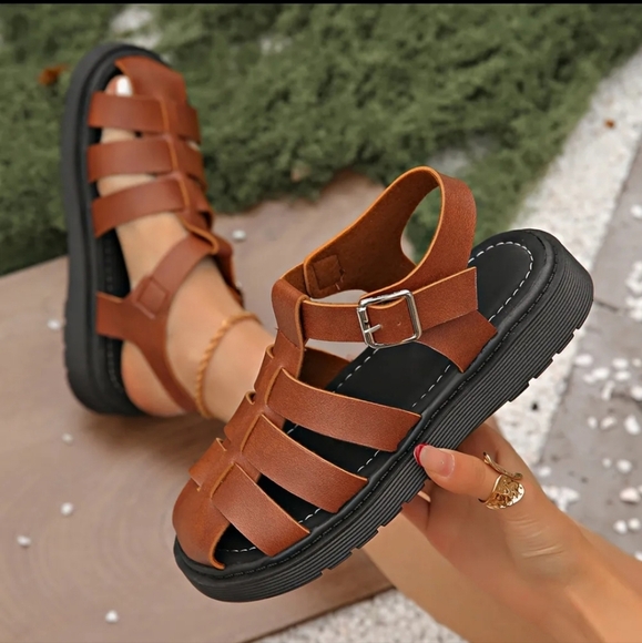 Round Toe Flats Sandals - Picture 3 of 6